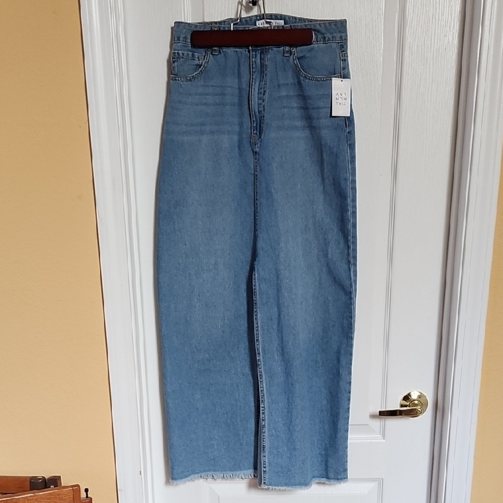Elegant Blue Denim Midi Skirt